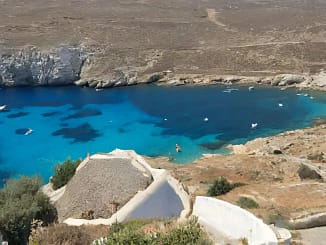 Itinéraire idéal pour un séjour de 19 nuits dans les Cyclades : Du nord au sud, quelles îles choisir pour les amoureux de la nature et de la randonnée ?